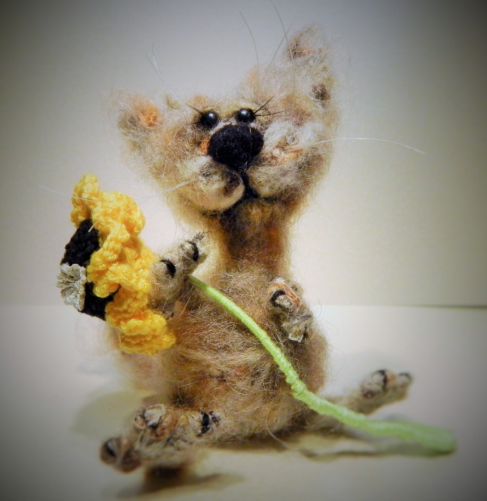 Crocheted greetings carrying katiniukas / Decoration / toy / cat / Gift picture no. 2