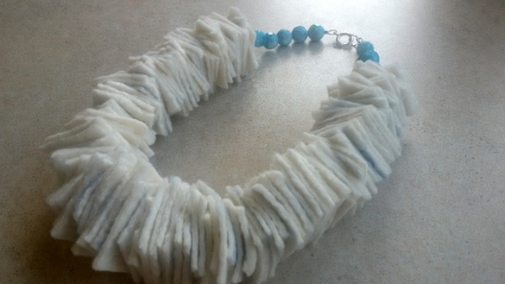 Beads ,, White & # 039; & # 039;