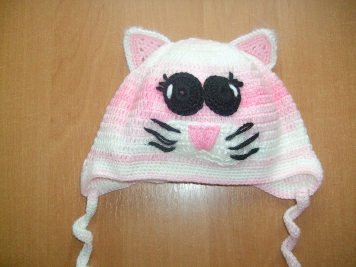 Kepurytė " Kitty "