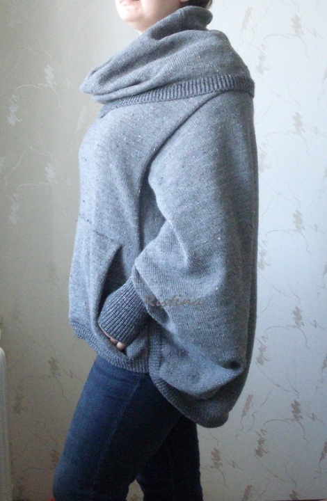 Sweater with pockets, wide collar picture no. 3