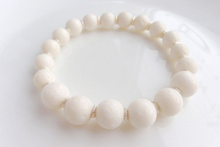 White coral bracelet picture no. 2