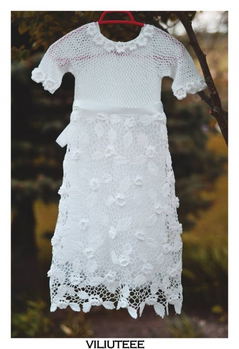 crocheted dresses, of cotton