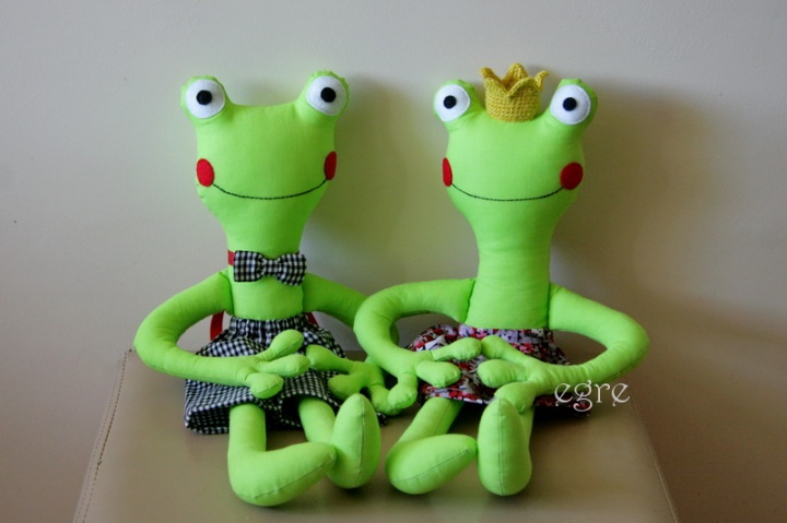 Funny Little Frog • artist egre • Handmade dolls & toys ideas made by Sewing