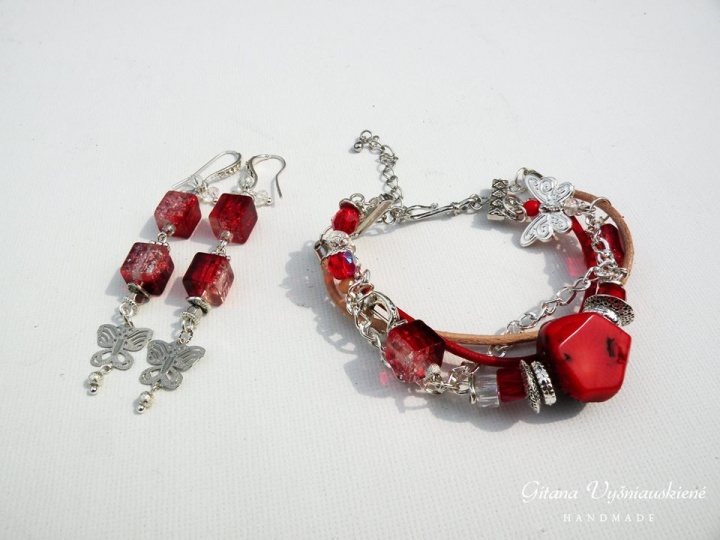 Bracelets and earrings kompektas " proximity "