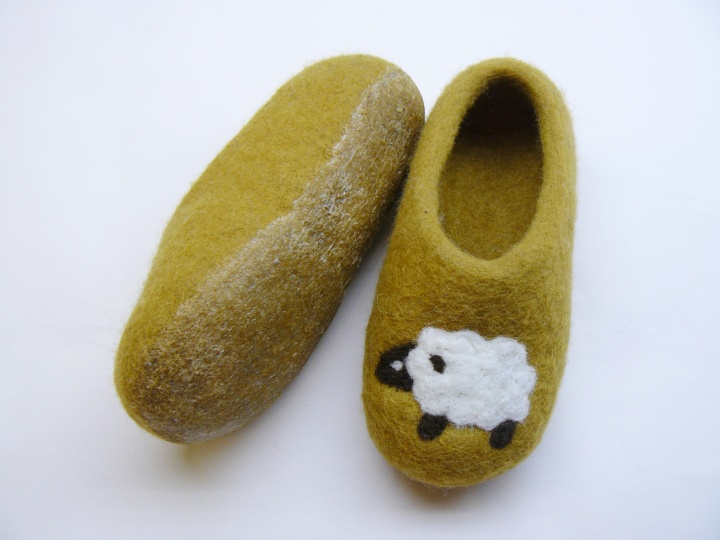 Felt slippers for children picture no. 3