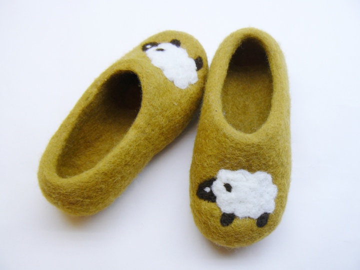 Felt slippers for children picture no. 2