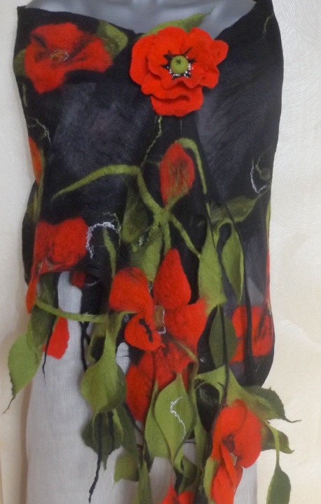 felting processes country with poppy seeds