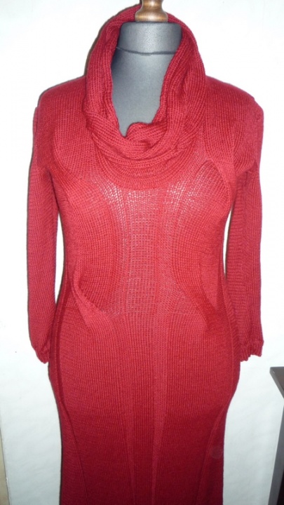burgundy long dress picture no. 2