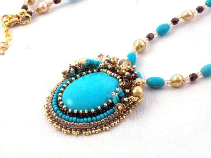 Bead embroidered turquoise pendant picture no. 2