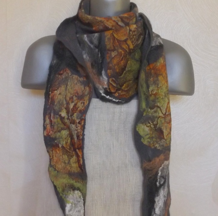 felting processes scarf and gray autumn colors picture no. 2