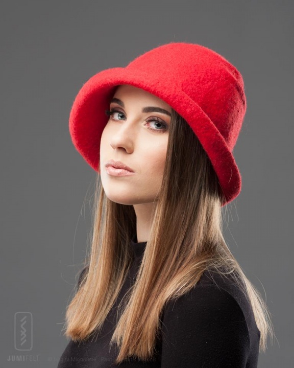 Kepurytė red
