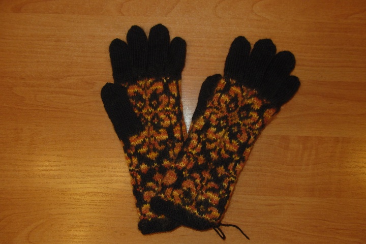 -knit gloves picture no. 2