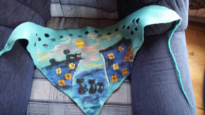 Velta kerchief Katiniukai picture no. 2