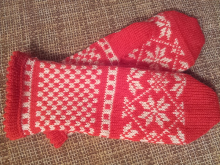 Christmas gloves