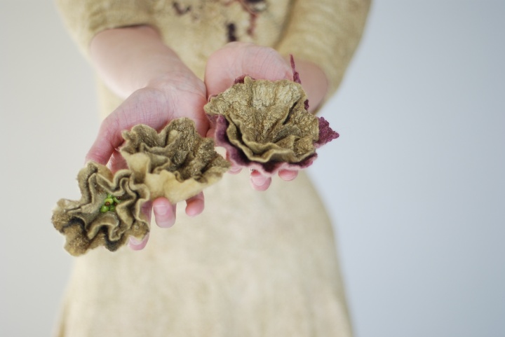 Felt flowers picture no. 2