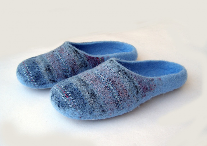 38-39 June. felted slippers Blue