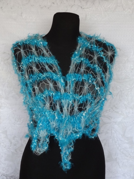 Blue scarf cloak picture no. 2