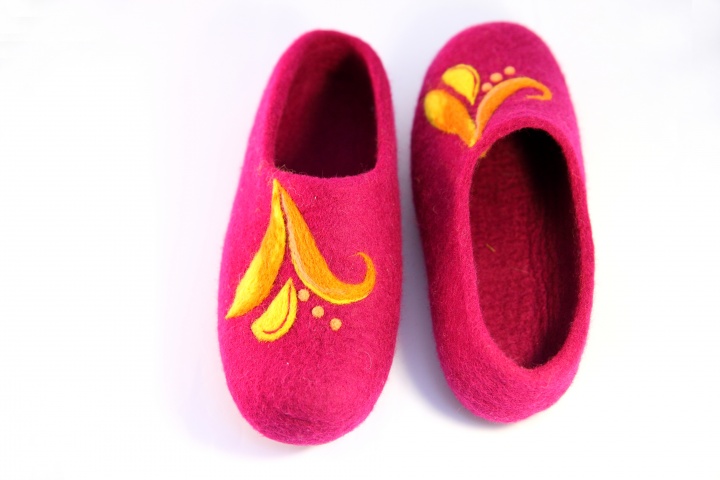 Women's slippers