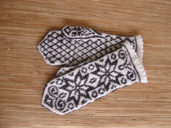 Balta-pilka