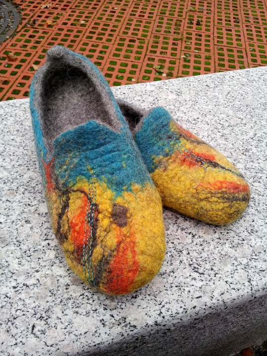 Felt slippers autumn picture no. 2