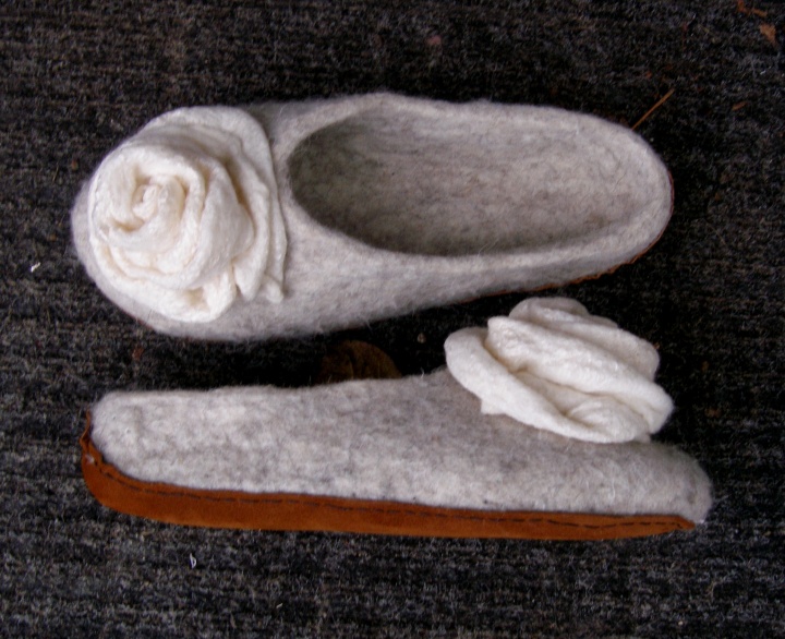 Slippers picture no. 3