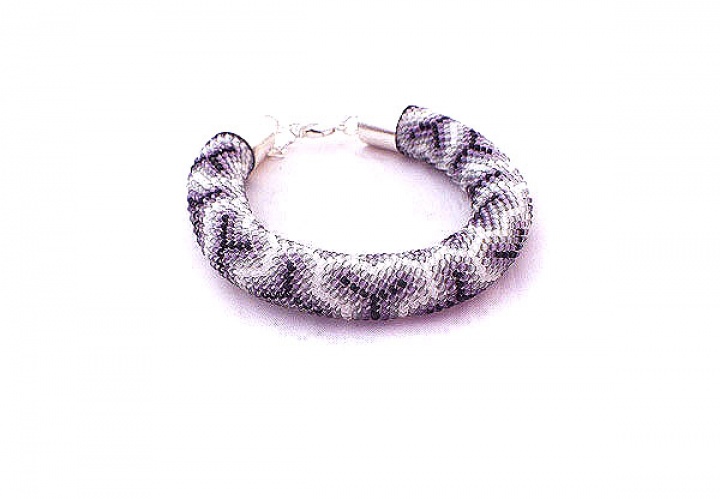 Beads crochet rope, gray bracelet with geometric pattern picture no. 2