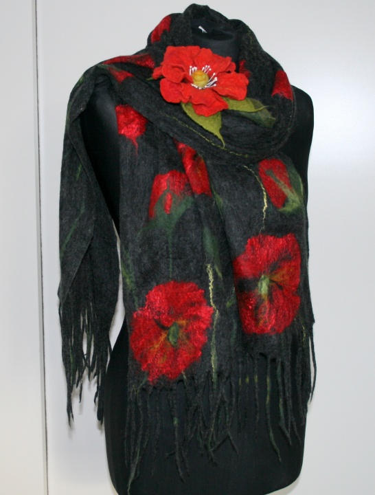 Scarf  Poppies meadow picture no. 2