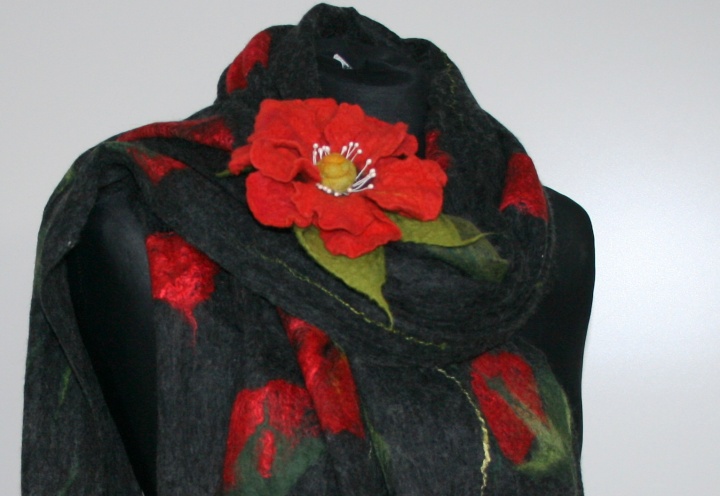 Scarf  Poppies meadow picture no. 3