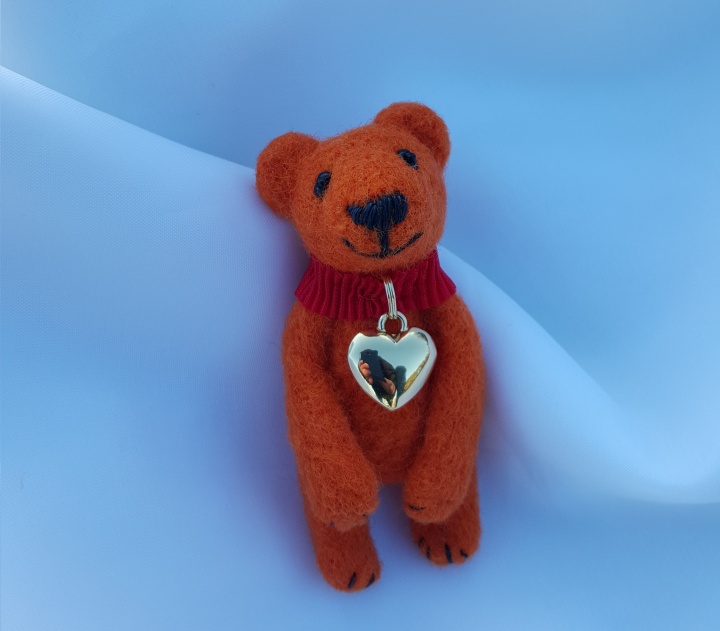 Felted bear