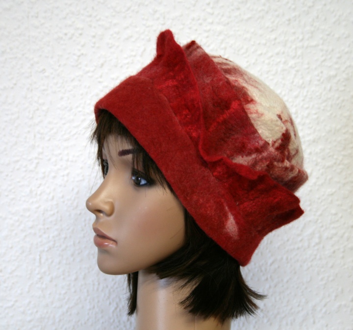 Hat ,,Bullfinch ,, picture no. 2