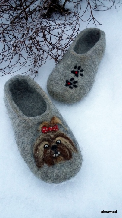 Felted slippers-Dogs