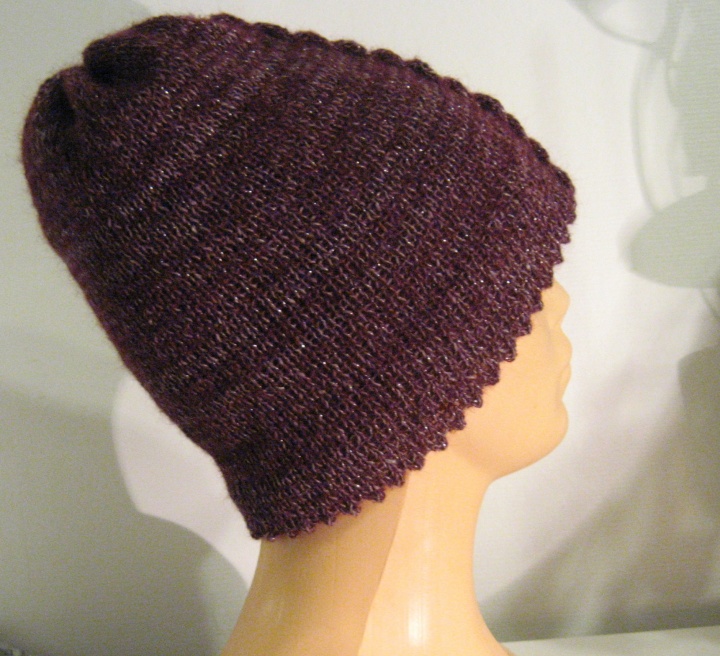 Knitted winter hat Bordo picture no. 2