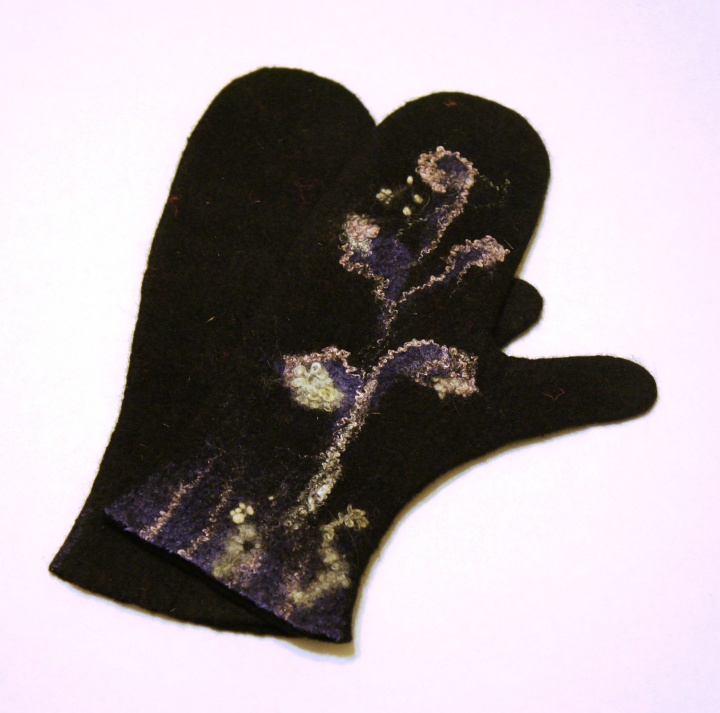 Handmade  mittens for women . Mittens of merino wool. Felted warm accessories. picture no. 2