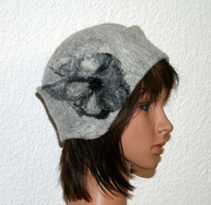 Hat ,,The gray beauty,, picture no. 3