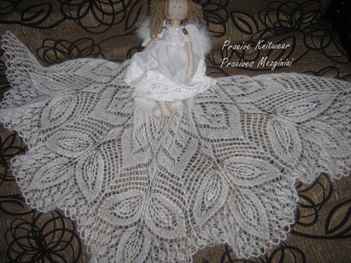 christening gown picture no. 2