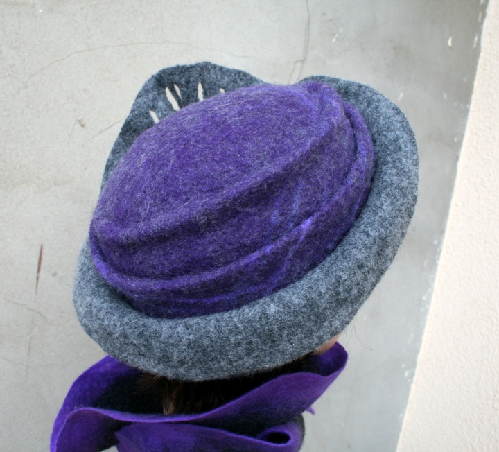 Hat ,,Purple dusk ,, picture no. 3