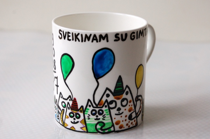 Gimtadienio puodelis "Linksmieji katinukai"