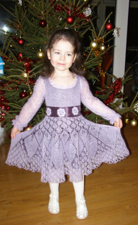 Alyvinė suknytė