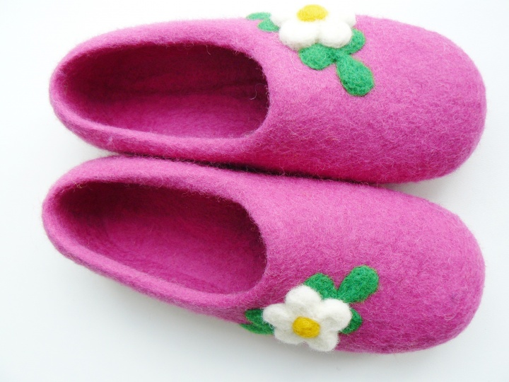 Handmade felted slippers. Non slippery sole.
