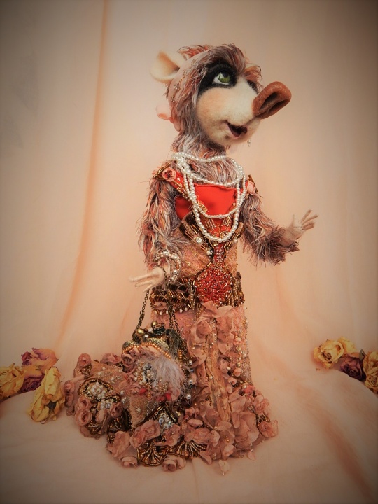 Crochet mouse rat - Secret Lady Dwarf Dollmaker with dolls / poseable art doll picture no. 2