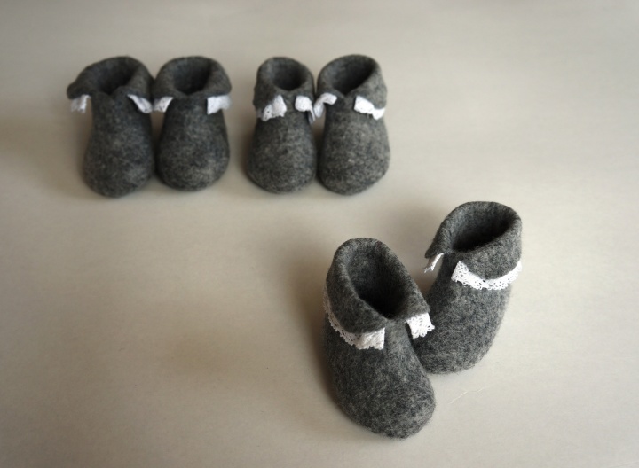 In stock! Eu 16 and 17 sizes. Felt baby shoes. Felted baby booties. picture no. 2