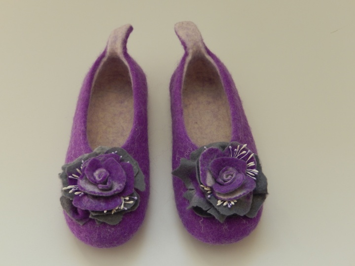 Felted wool slippers "Violet with Rose"