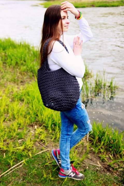 Crocheted handbag for everyday, size M. picture no. 2