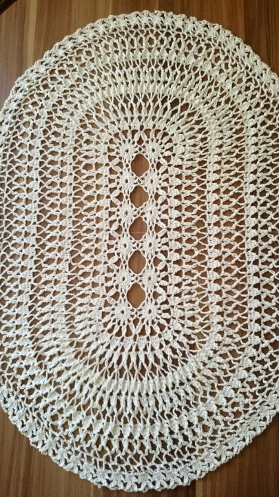 White crocheted napkin picture no. 3