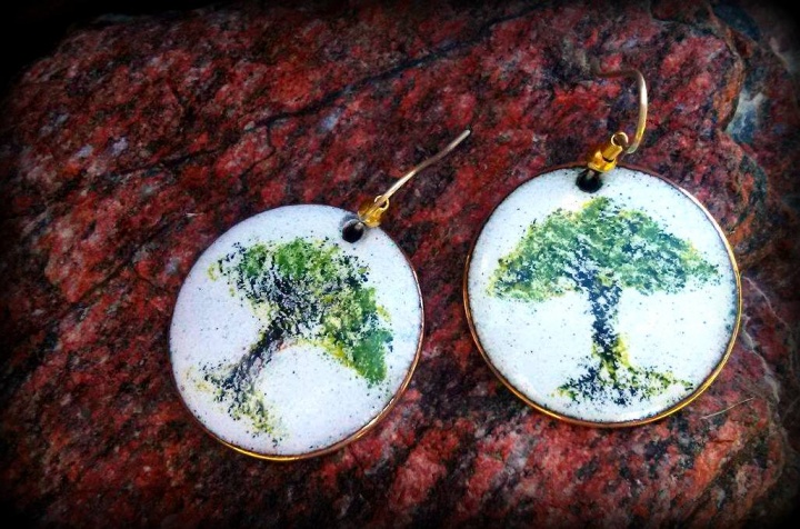 Earring with enamel picture no. 3