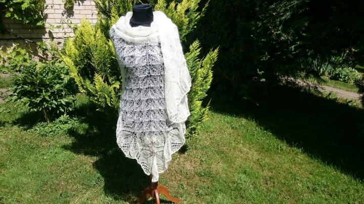 White knitted shawl