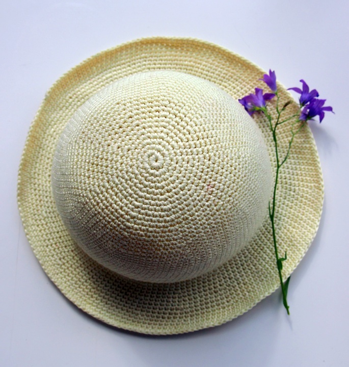Summer cloche crochet hat / cotton / Light yellow / Elegant / Lady-like