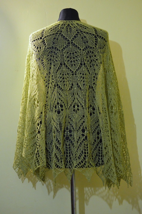 Knitted shawl picture no. 3