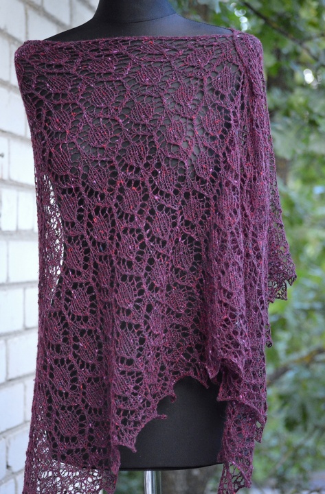 Knitted shawl picture no. 2