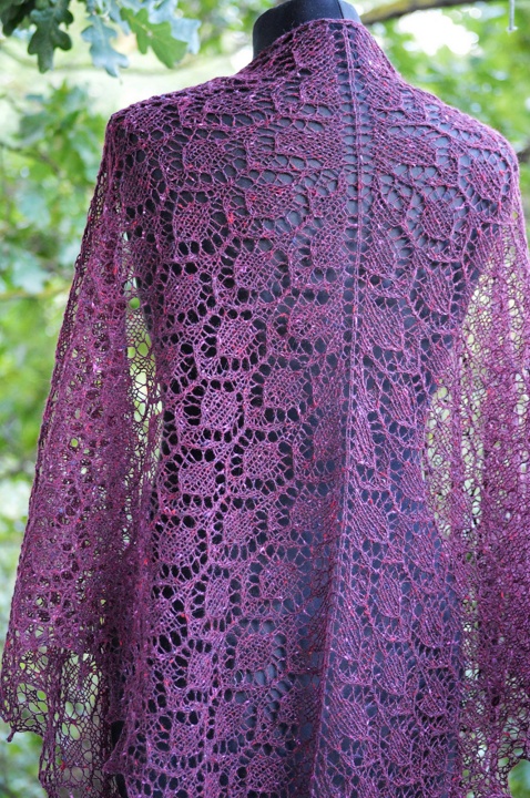 Knitted shawl